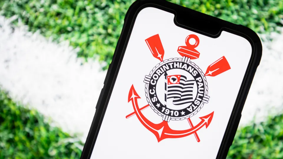 Corinthians espera retorno da Caixa por naming rights e prêmio da Supercopa