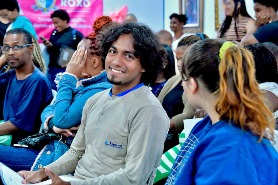 Região tem centenas de vagas de emprego abertas em diversos setores