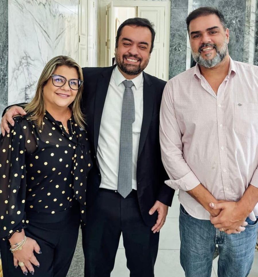 Ex-prefeita Francimara, marido e grupo político são exonerados do Governo do Estado